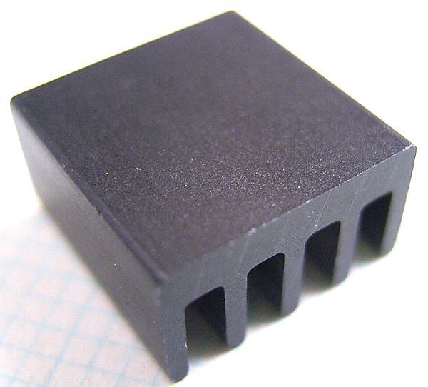 画像3: 放熱板 DIP8用  8.8mm × 8.8mm × 5.0mm 2個